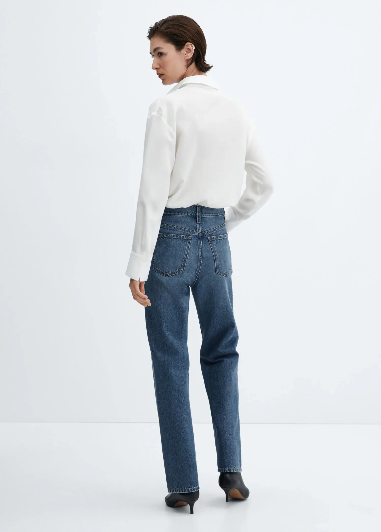 Mango Mid-rise straight jeans. 3