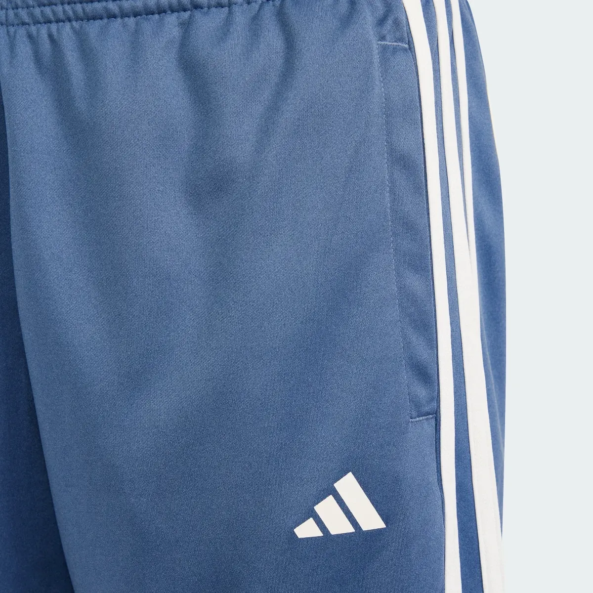 Adidas Shorts Train Essentials AEROREADY 3 Franjas Ajuste Clásico. 3