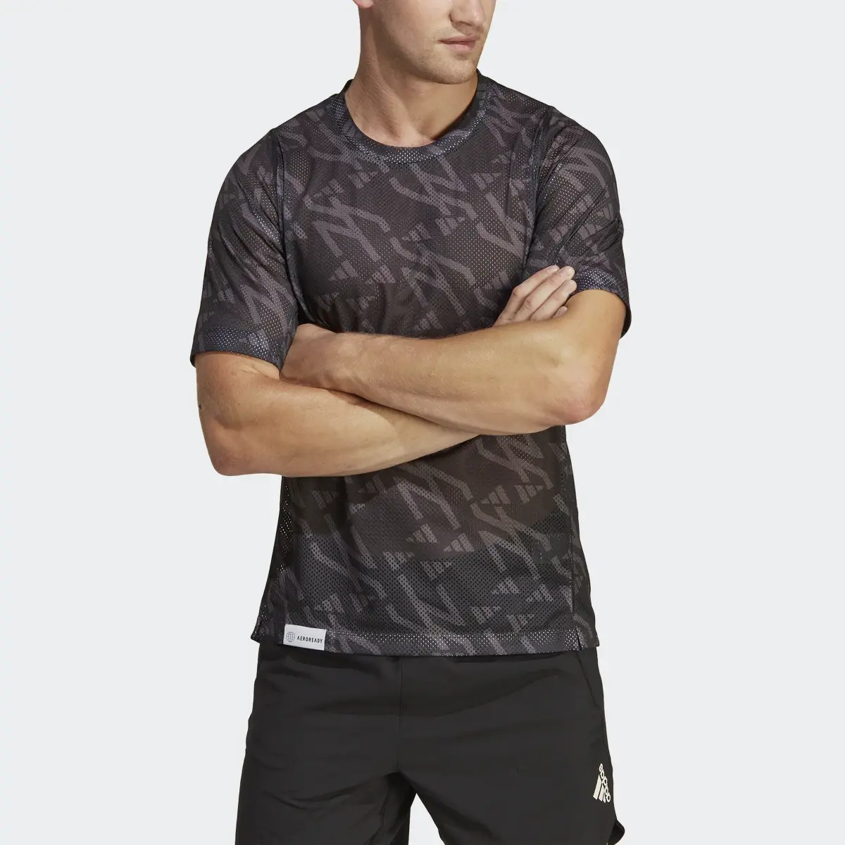 Adidas Playera de Entrenamiento Train Icons 3-Barras Logo Love. 1