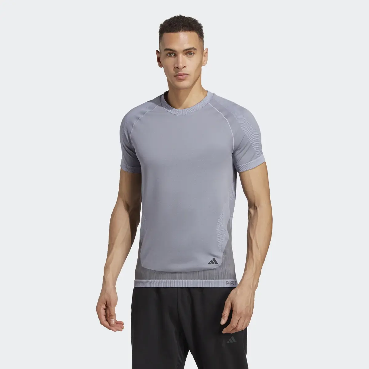 Adidas PRIMEKNIT Yoga Seamless Training Tee. 2