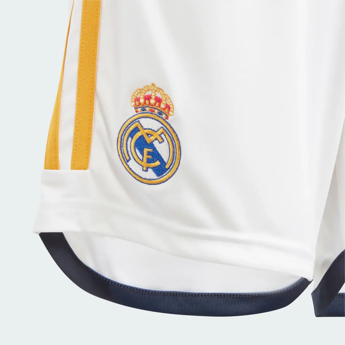 Adidas Real Madrid 23/24 Home Shorts Juniors'. 3