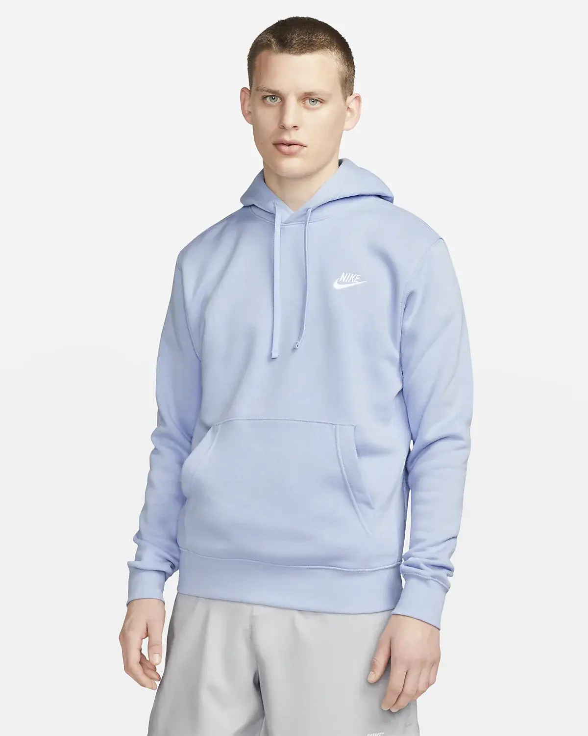 Nike Sportswear Club Fleece. 1