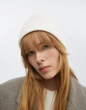 Cashmere knitted hat