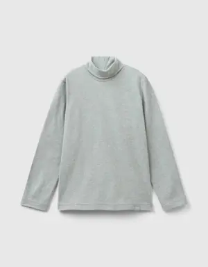 long sleeve turtleneck t-shirt