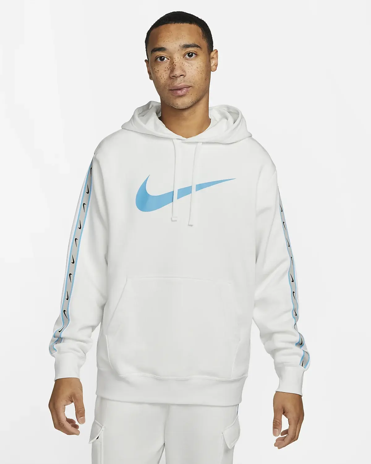 Nike Sportswear Repeat. 1