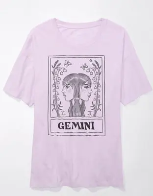 American Eagle Oversized Gemini Tee. 1