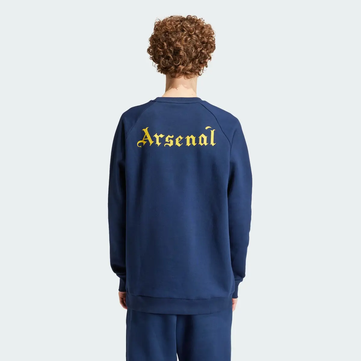 Adidas Arsenal Essentials Trefoil Crew Sweatshirt. 3