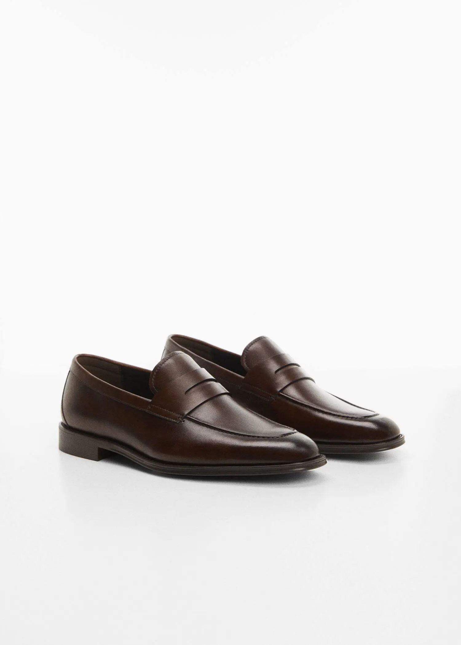 Mango Aged-leather loafers. 1
