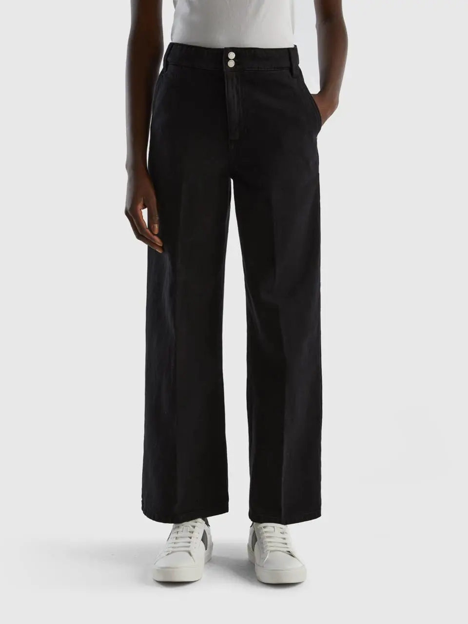 Benetton high-waisted trousers with wide leg. 1