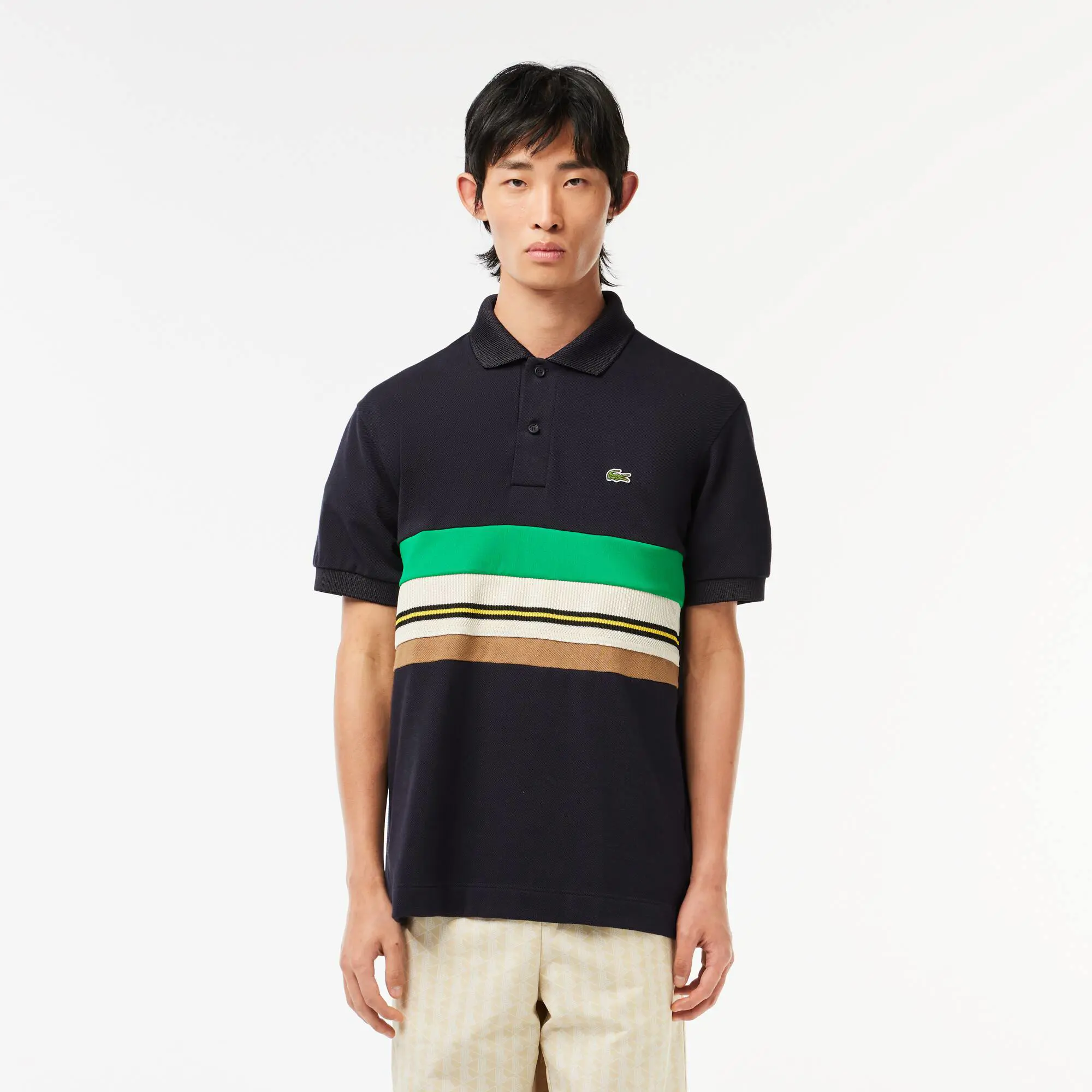 Lacoste Poloshirt mit Kontraststreifen, in Frankreich hergestellt. 1 Lacoste Poloshirt mit Kontraststreifen, in Frankreich hergestellt. 1