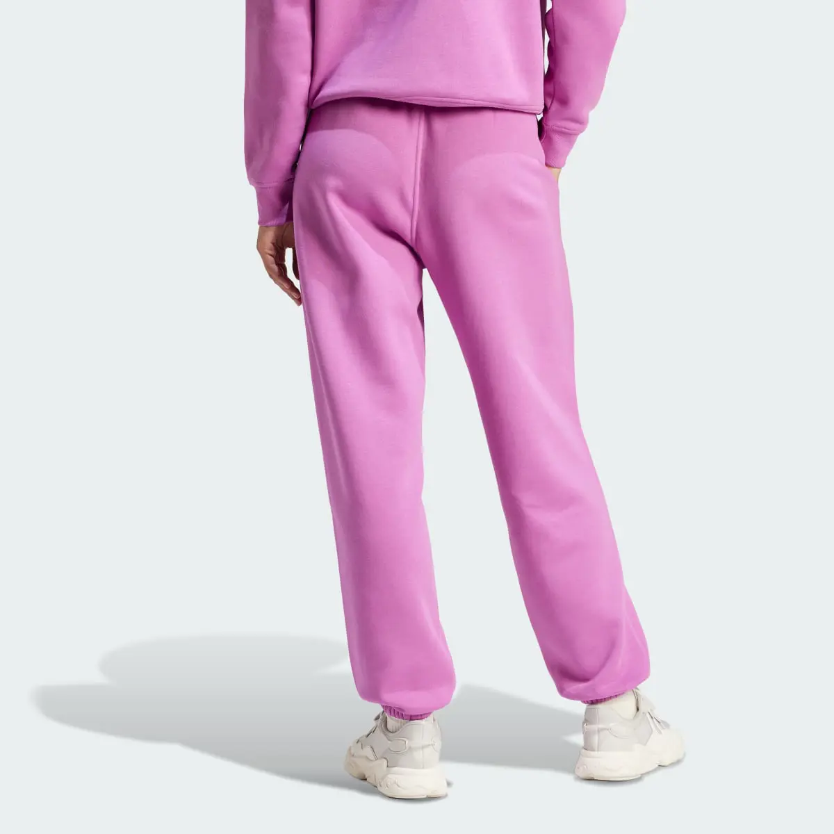 Adidas Pantaloni Essentials Fleece. 2