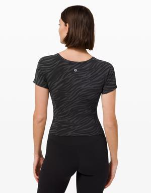 Lululemon Nulu Cropped Slim Yoga Short Sleeve Shirt. 3