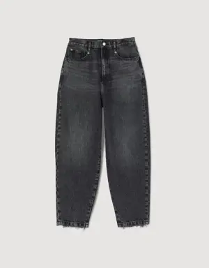 Oversized frayed jeans