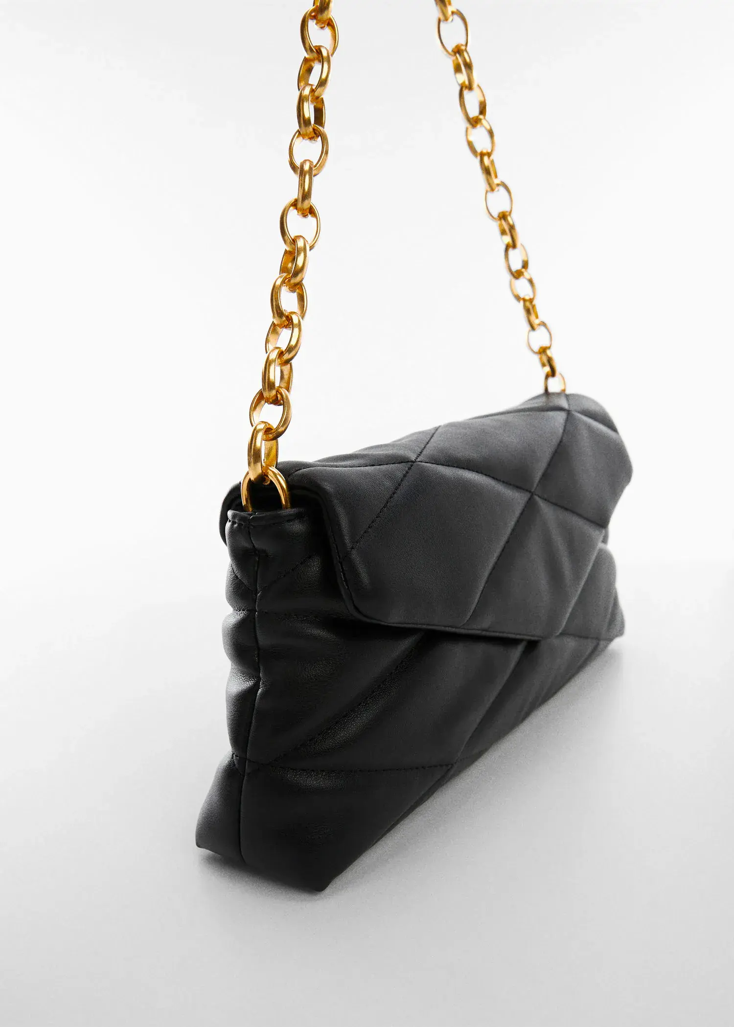 Mango Quilted bag with chain handle. 2
