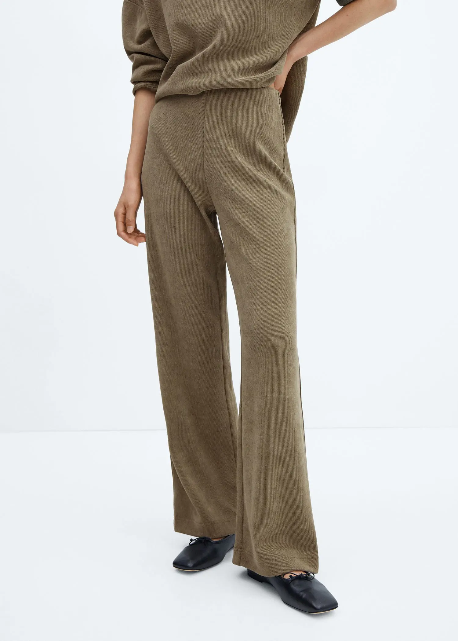 Mango Corduroy trousers with elastic waist. 2