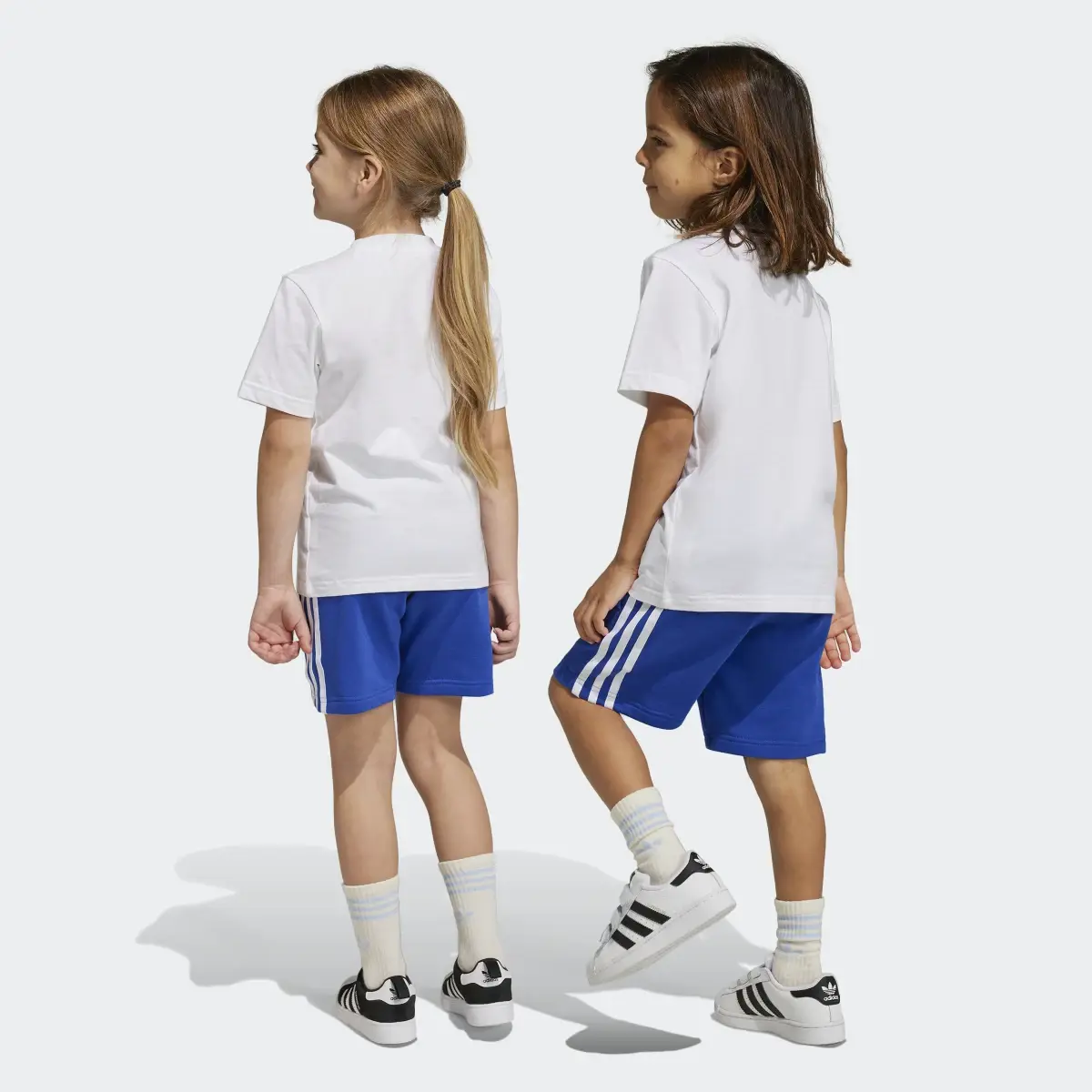 Adidas Adicolor Shorts and Tee Set. 3