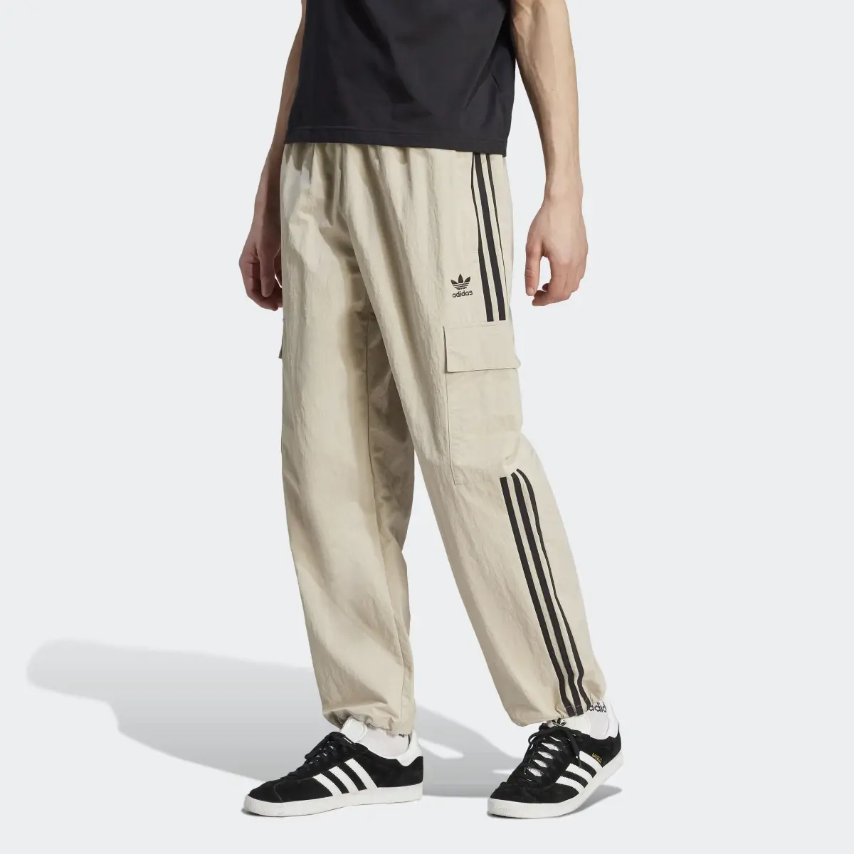 Adidas Adicolor Classics 3-Stripes Cargo Pants. 1