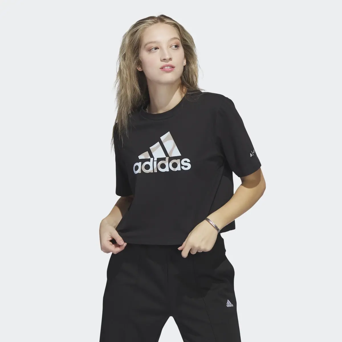 Adidas T-shirt Curta Marimekko. 2