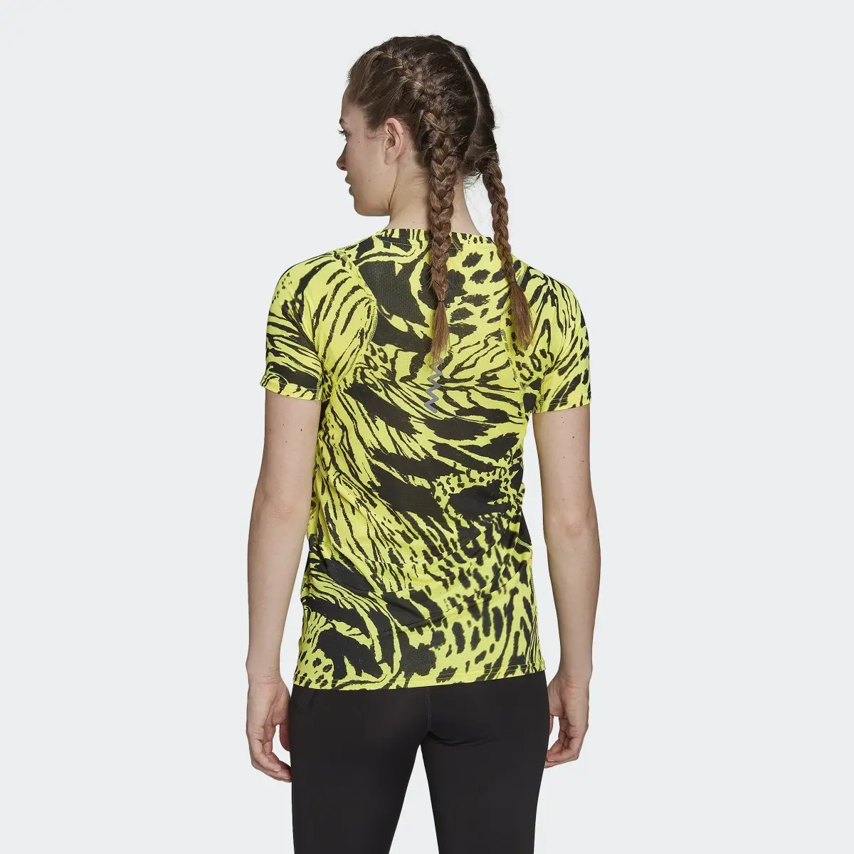 Adidas Playera de Running Fast Estampada. 3