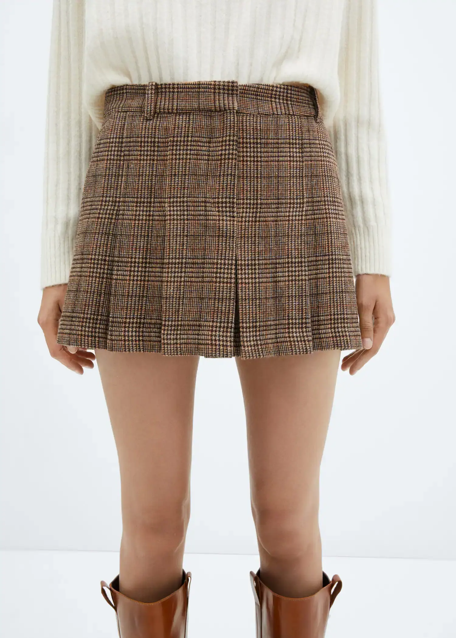 Mango Houndstooth pleated skirt. 1