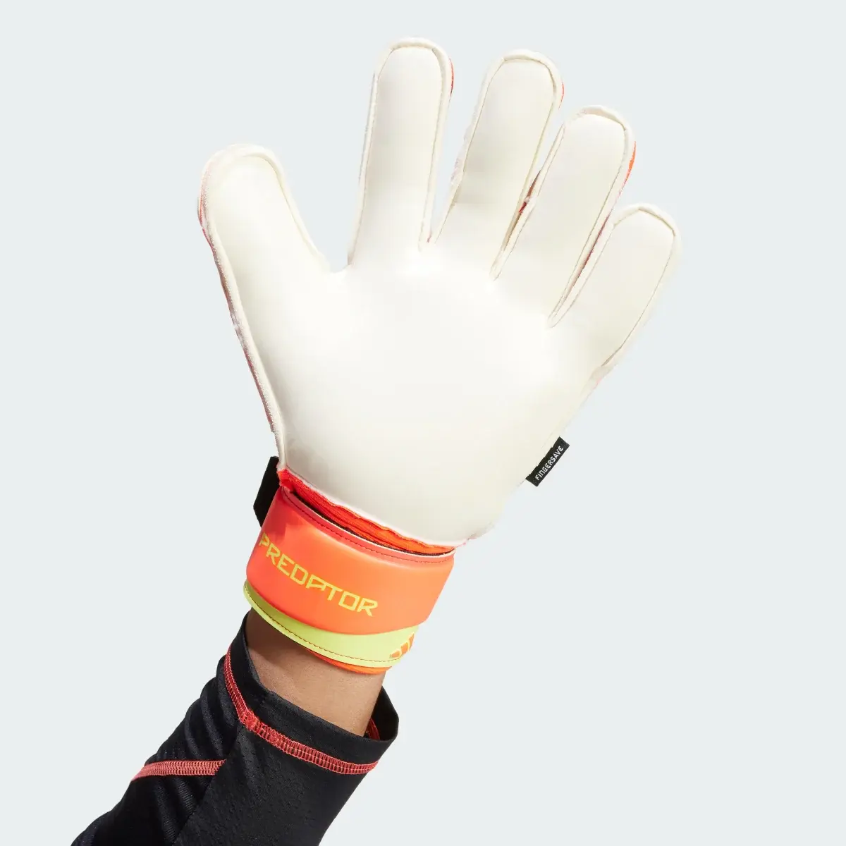 Adidas Predator Match Fingersave Goalkeeper Gloves. 3
