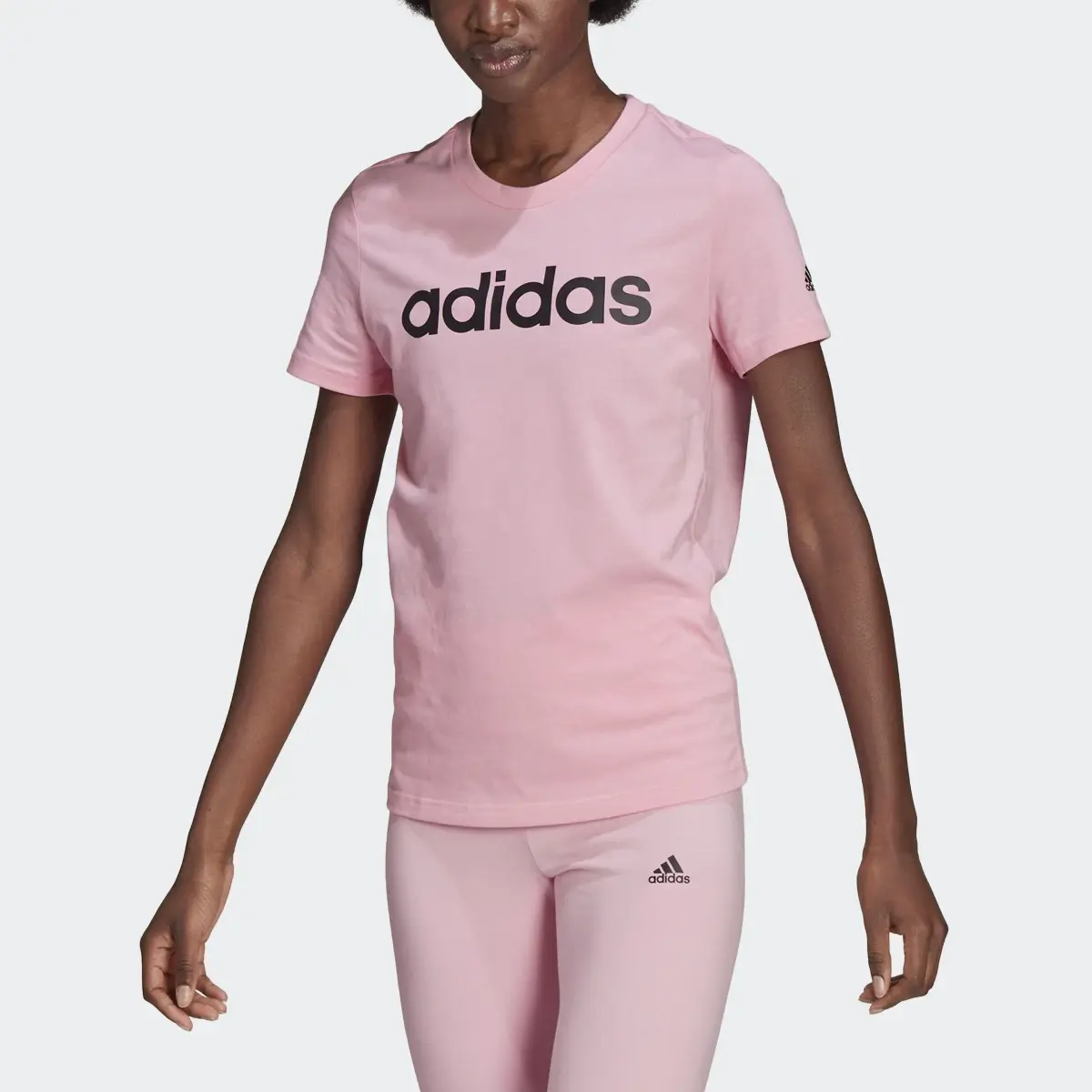 Adidas LOUNGEWEAR Essentials Slim Logo Tişört. 1