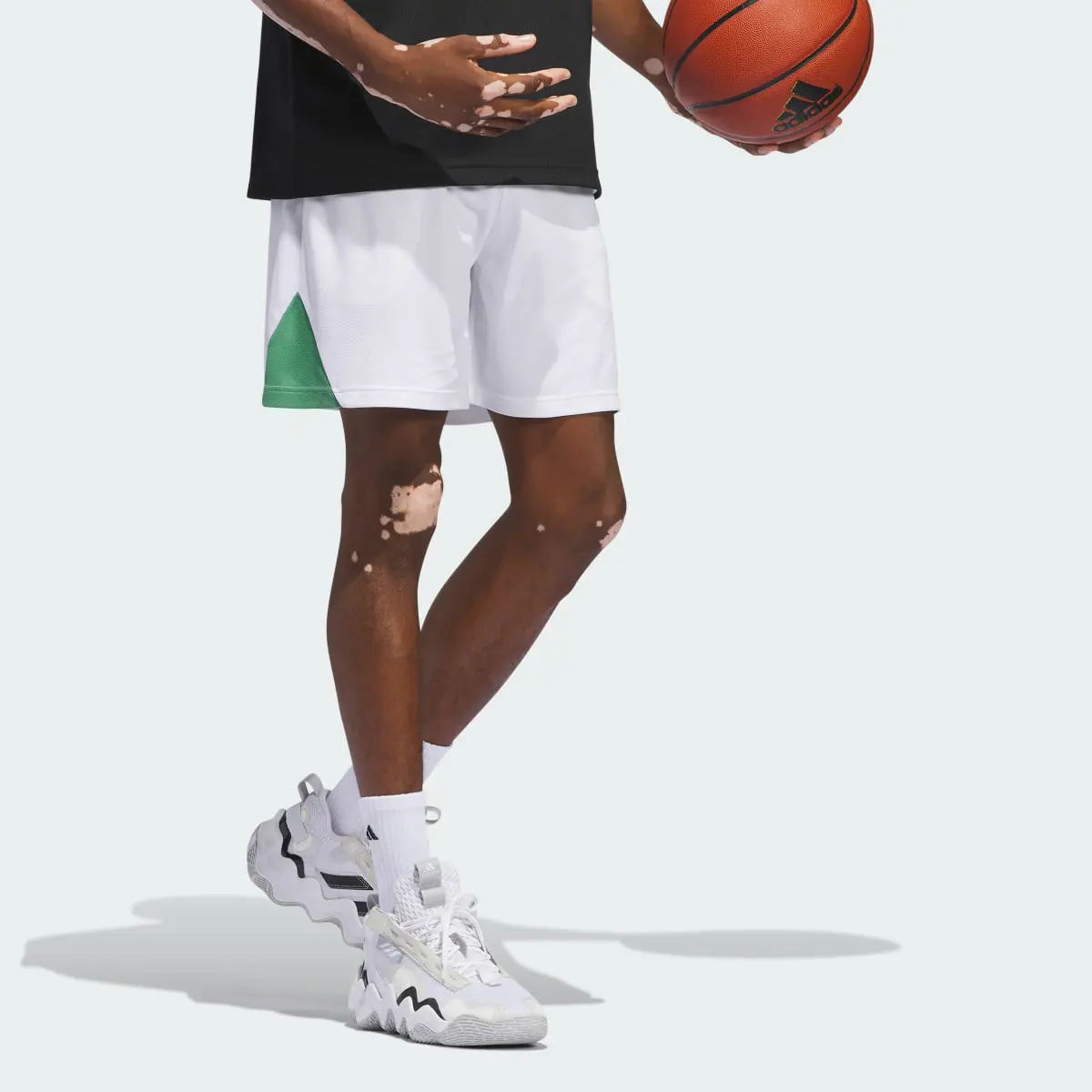 Adidas Basketball Badge of Sport Shorts. 3