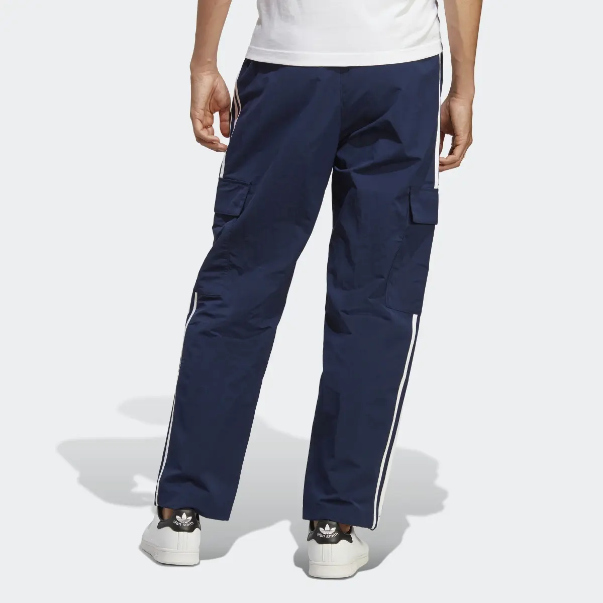 Adidas Adicolor Classics 3-Stripes Cargo Pants. 2