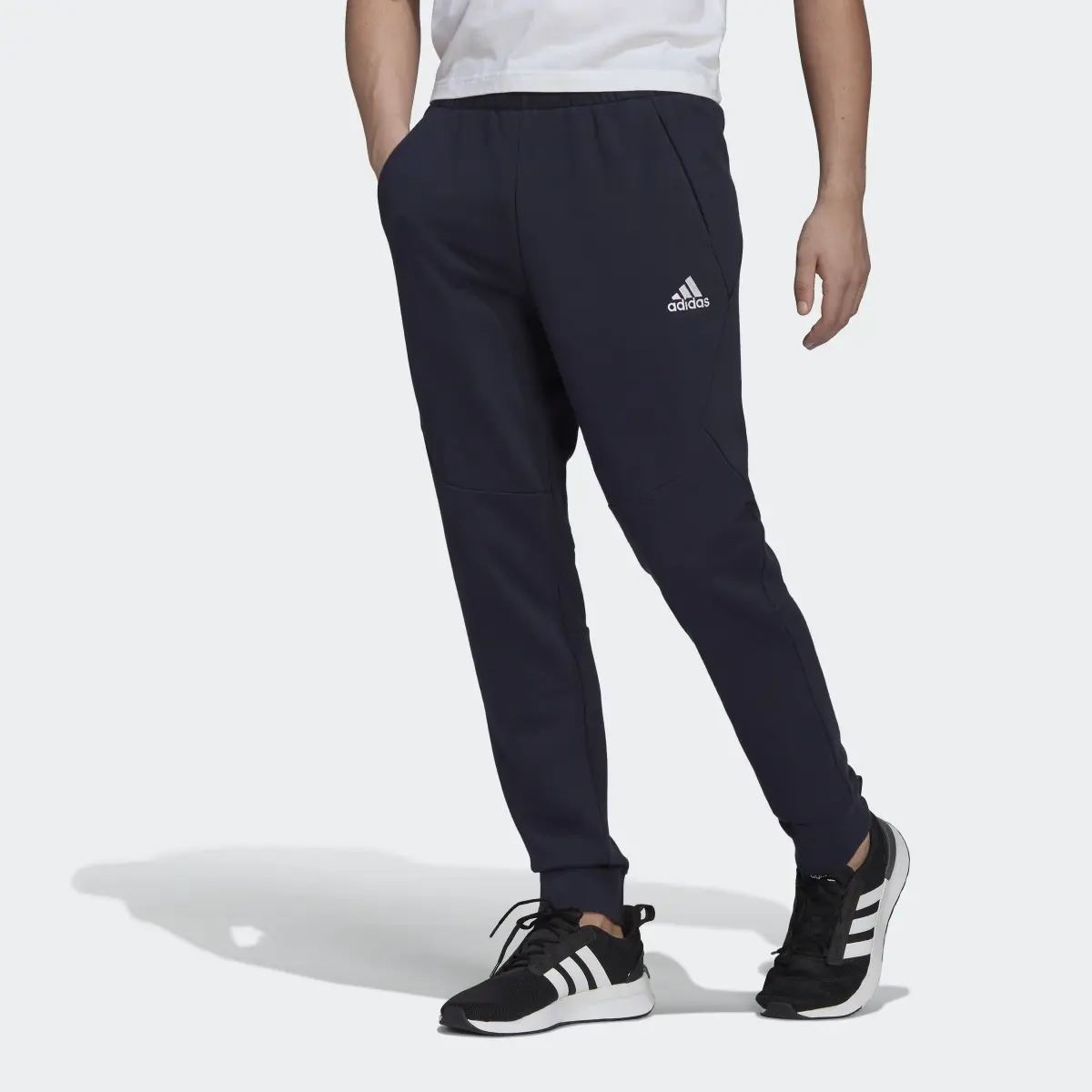 Adidas Essentials4Gameday Joggers. 1