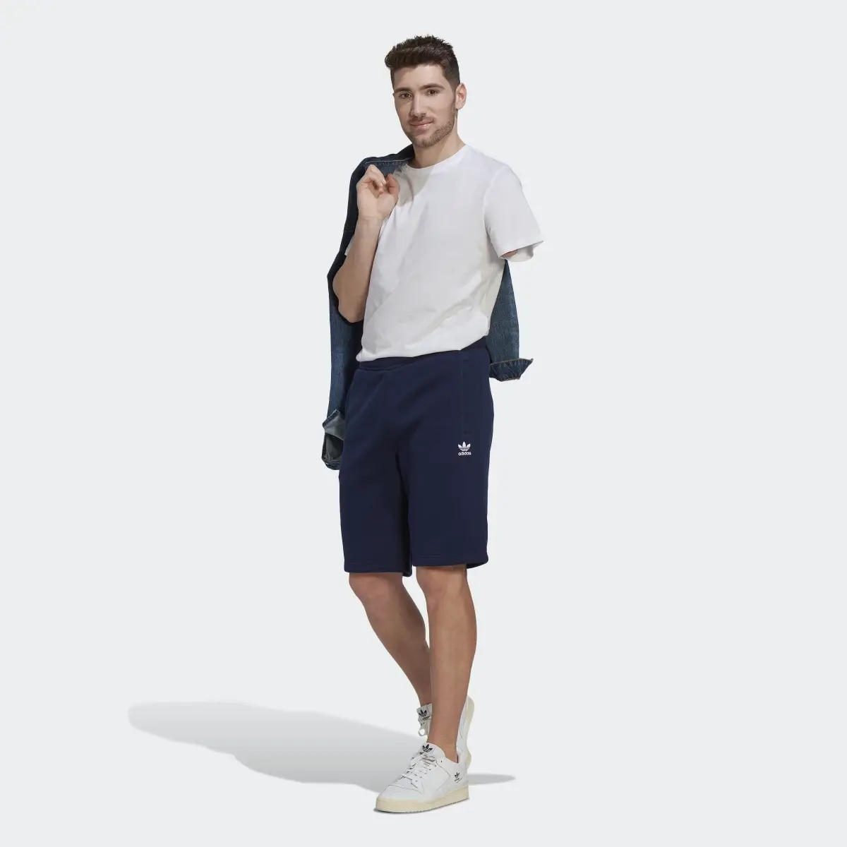 Adidas Adicolor Essentials Trefoil Shorts. 3