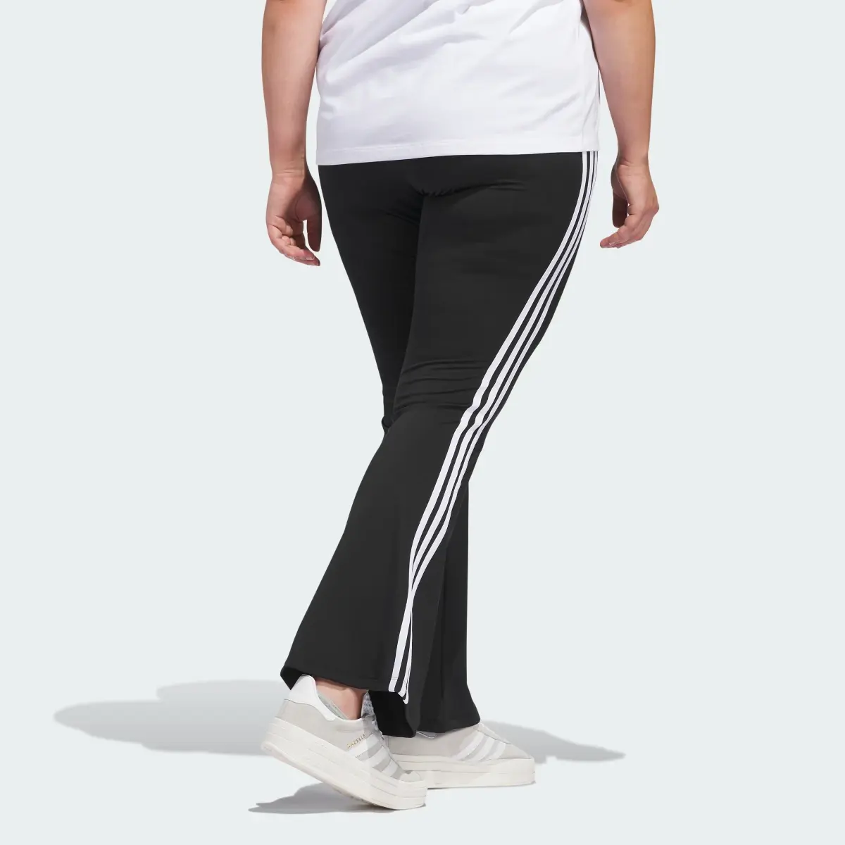 Adidas Leggings Flared (Curvy). 2