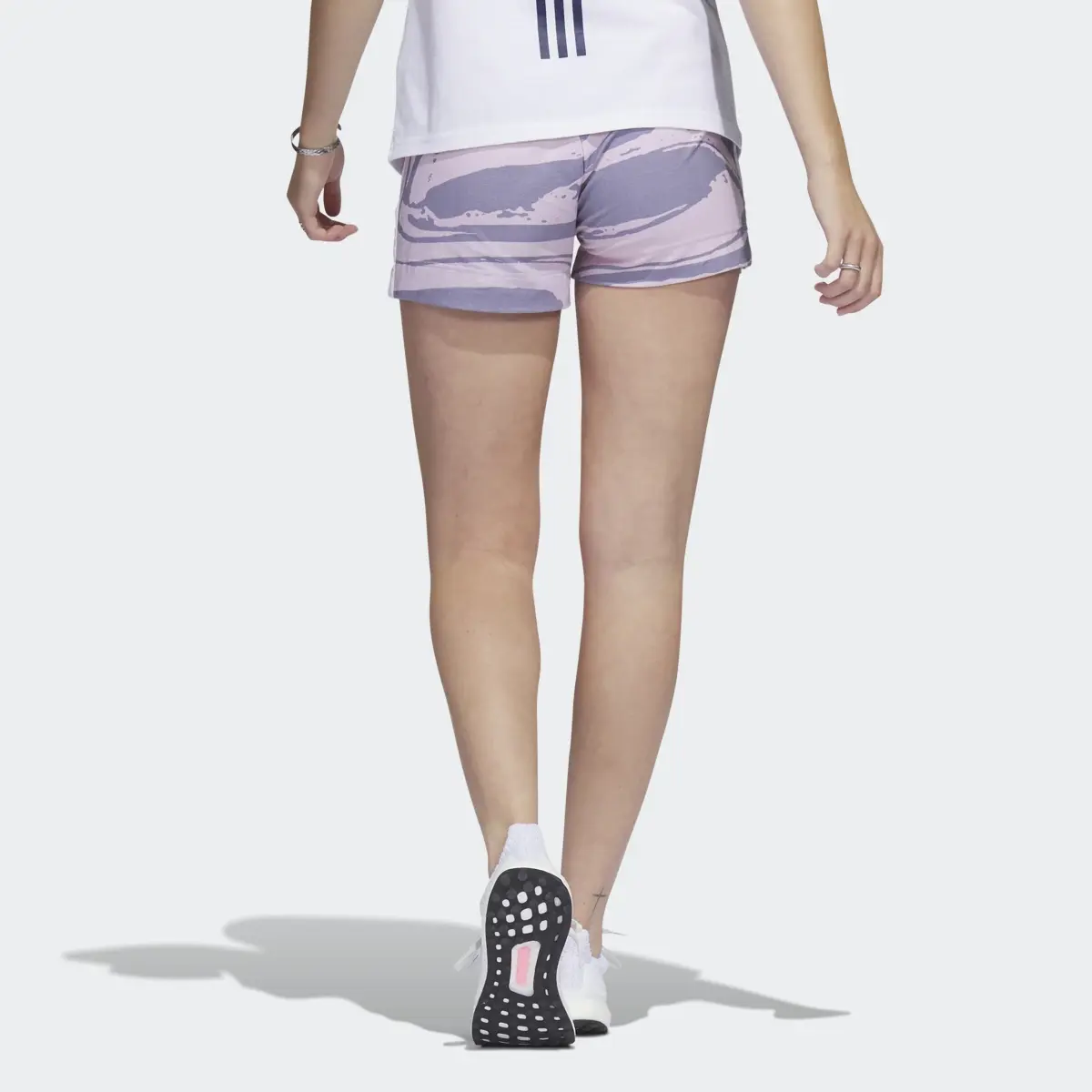 Adidas Shorts Soft Luxe 3 Franjas Estampados. 2