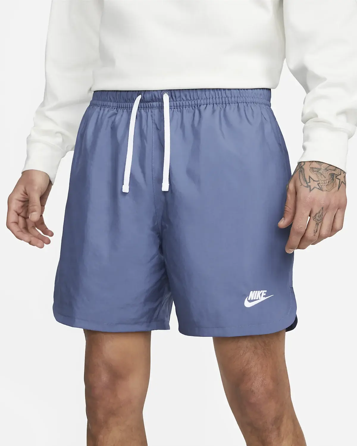 Nike Sportswear Sport Essentials. 1