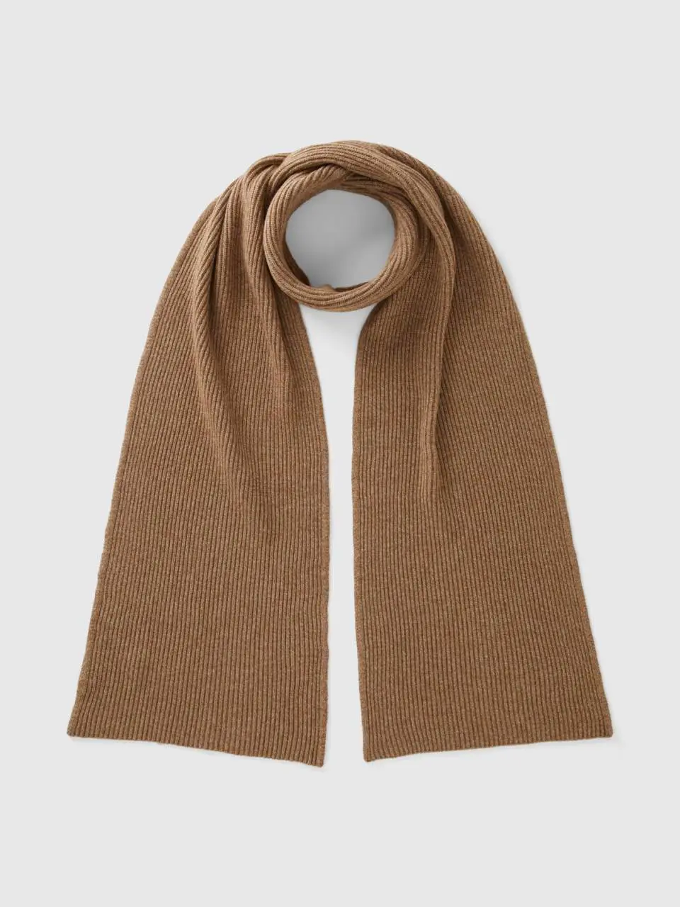 Benetton scarf in wool and cashmere blend. 1