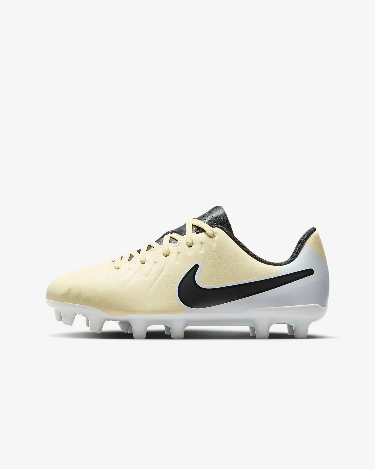 Nike Jr. Tiempo Legend 10 Club. 1