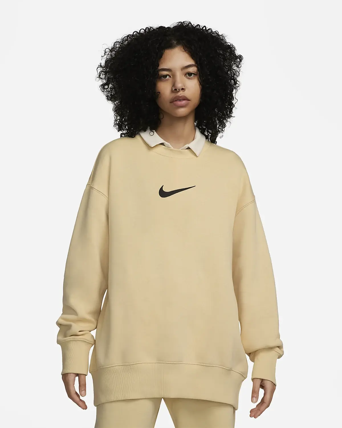 Nike Sportswear Phoenix Fleece. 1