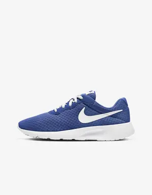 Nike Tanjun