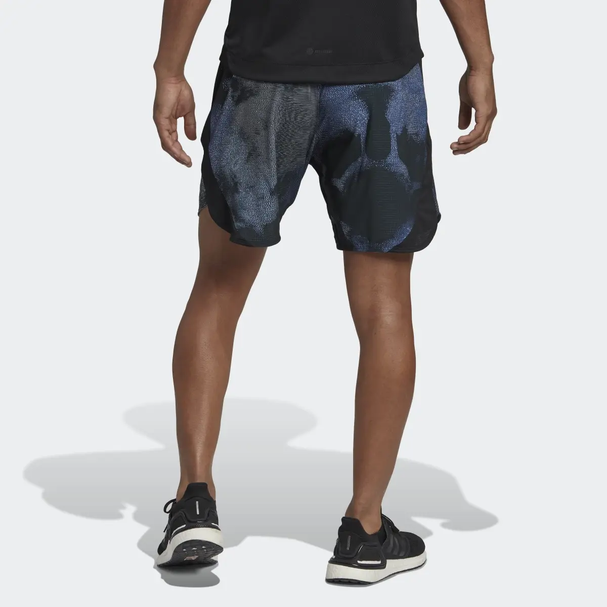 Adidas Shorts de Entrenamiento D4T HIIT Estampados. 2