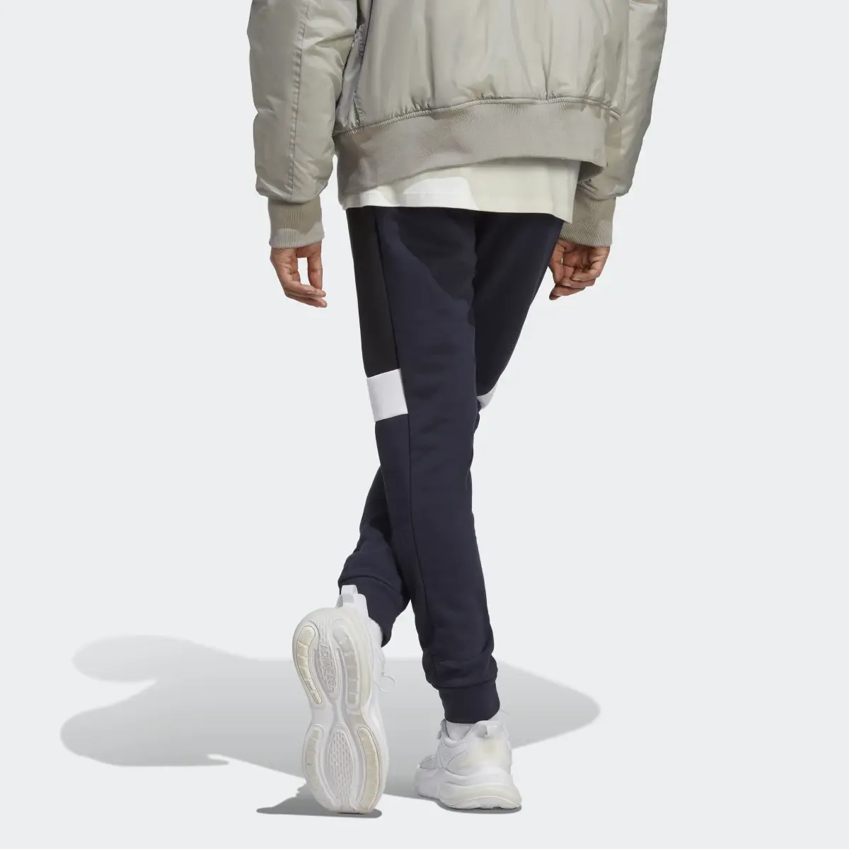 Adidas Pants Essentials Colorblock. 2