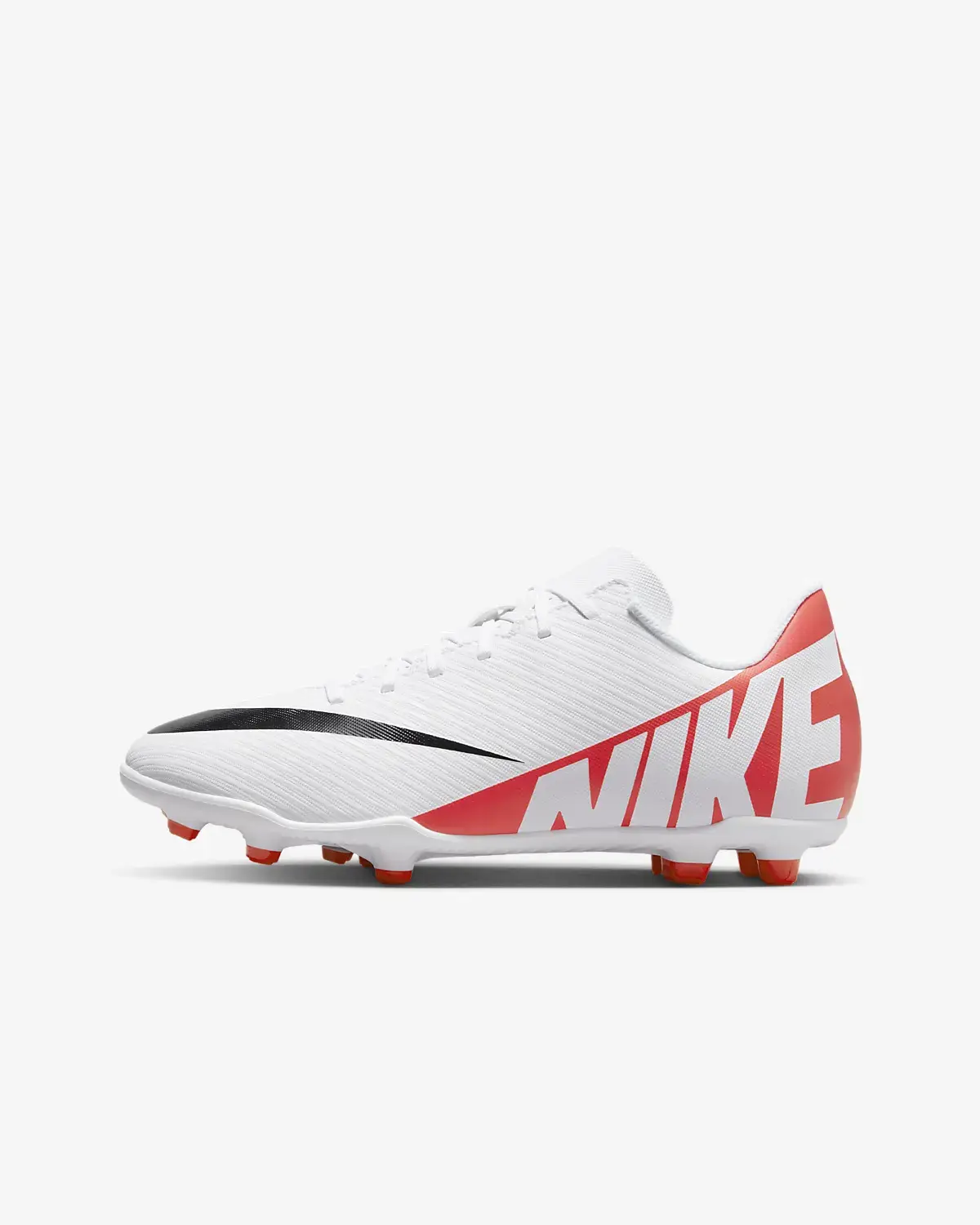 Nike Jr. Mercurial Vapor 15 Club. 1