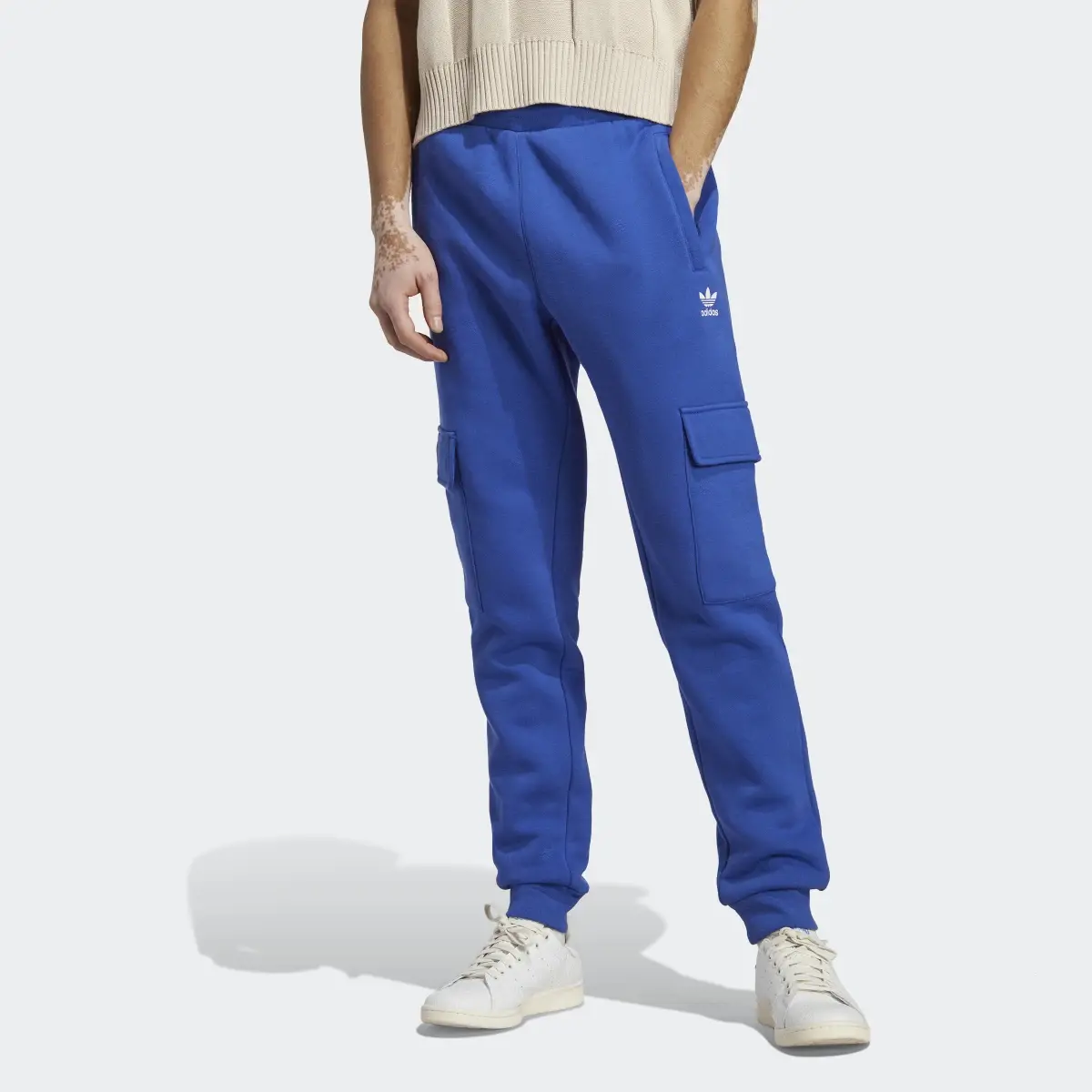 Adidas Trefoil Essentials Cargo Pants. 1