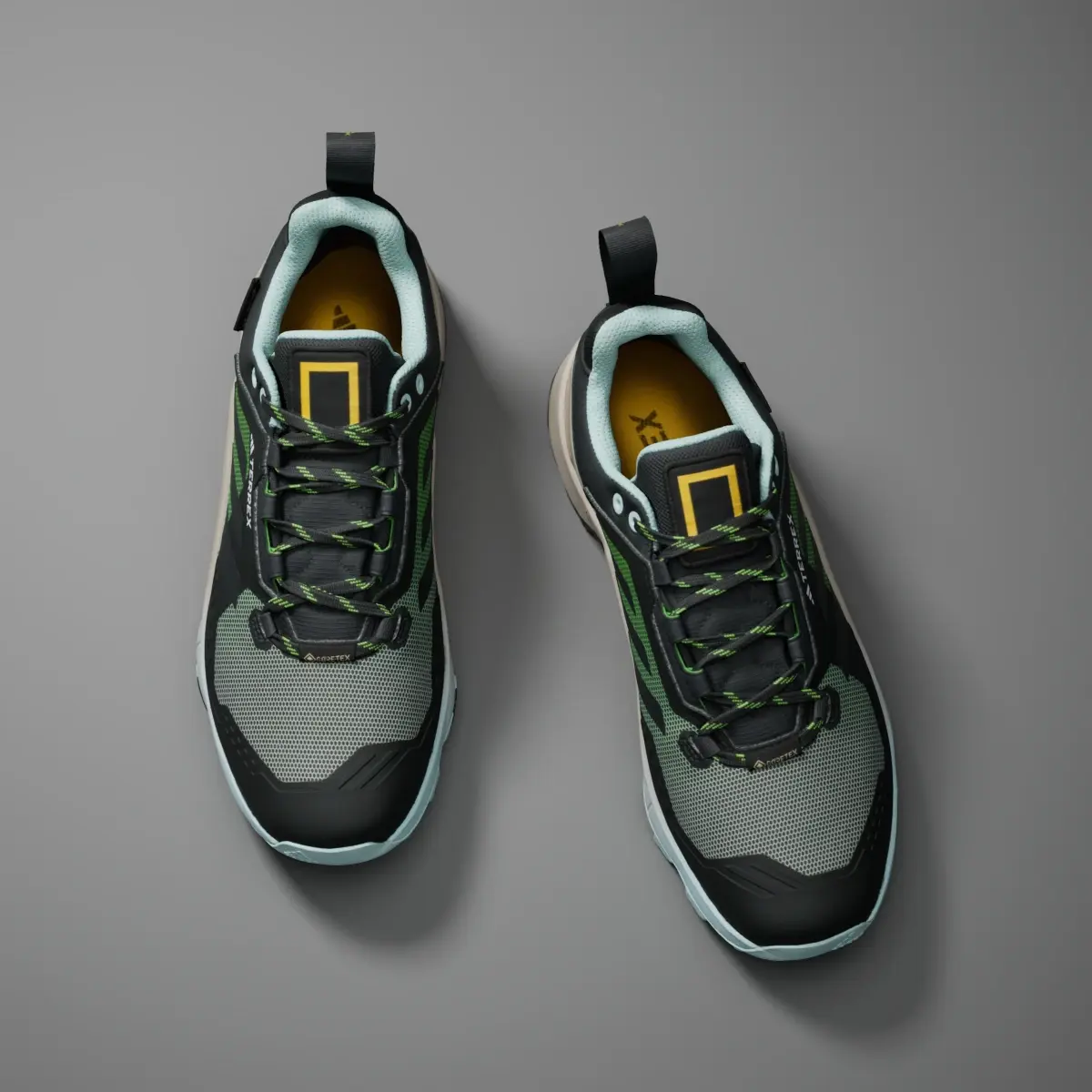Adidas Terrex Swift R3 GORE-TEX Yürüyüş Ayakkabısı. 3