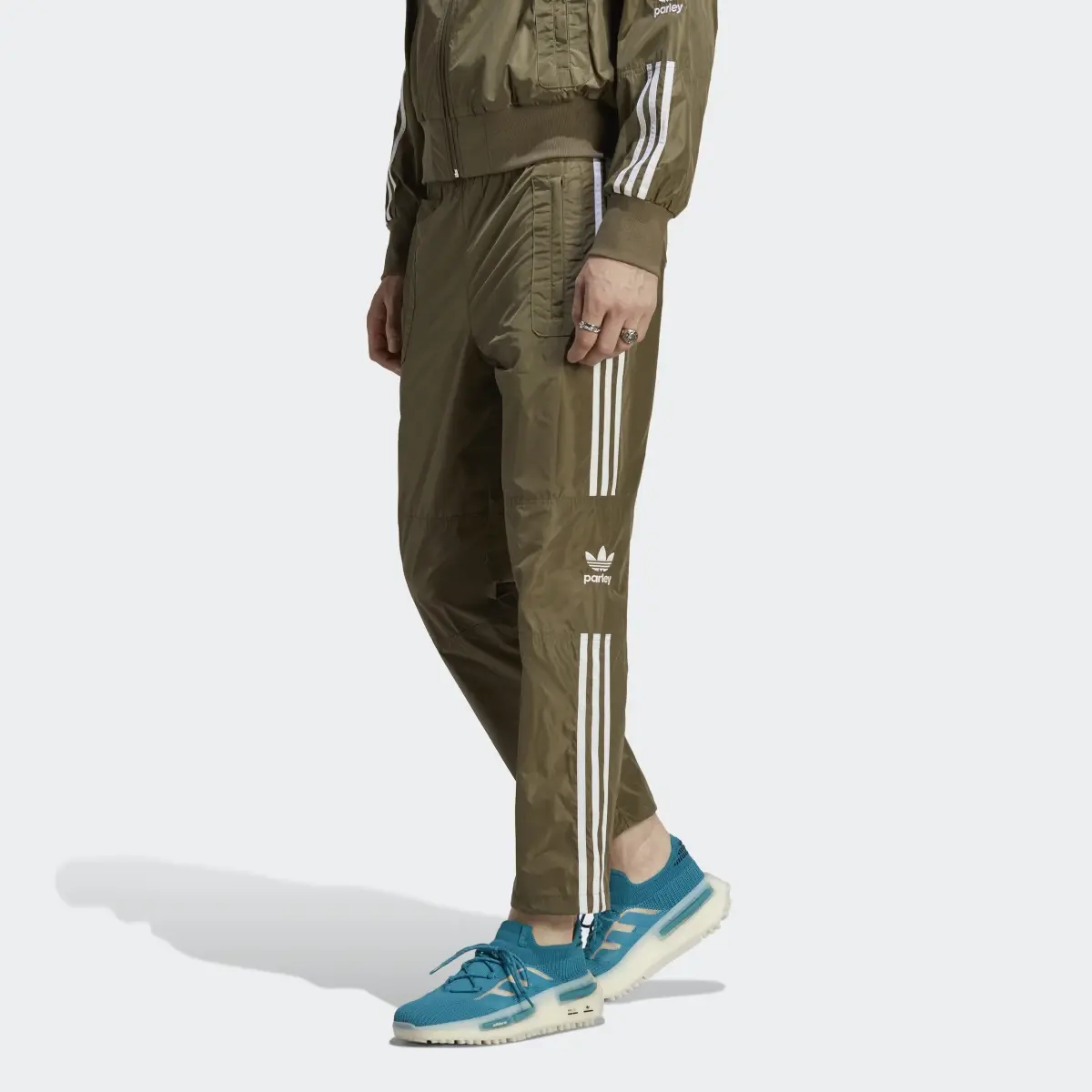 Adidas Pantalon de survêtement Adicolor Parley. 1