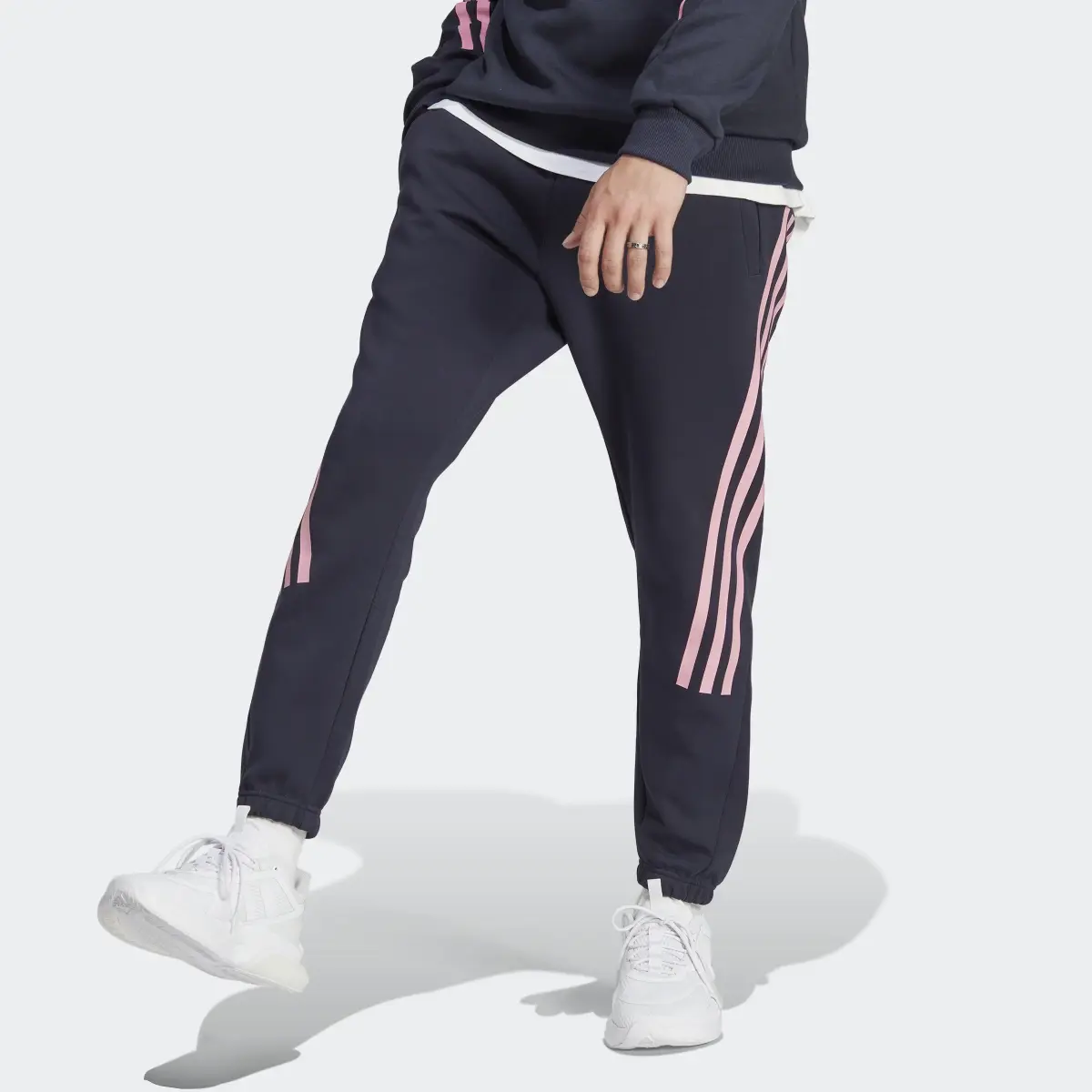 Adidas Future Icons 3-Stripes Pants. 1