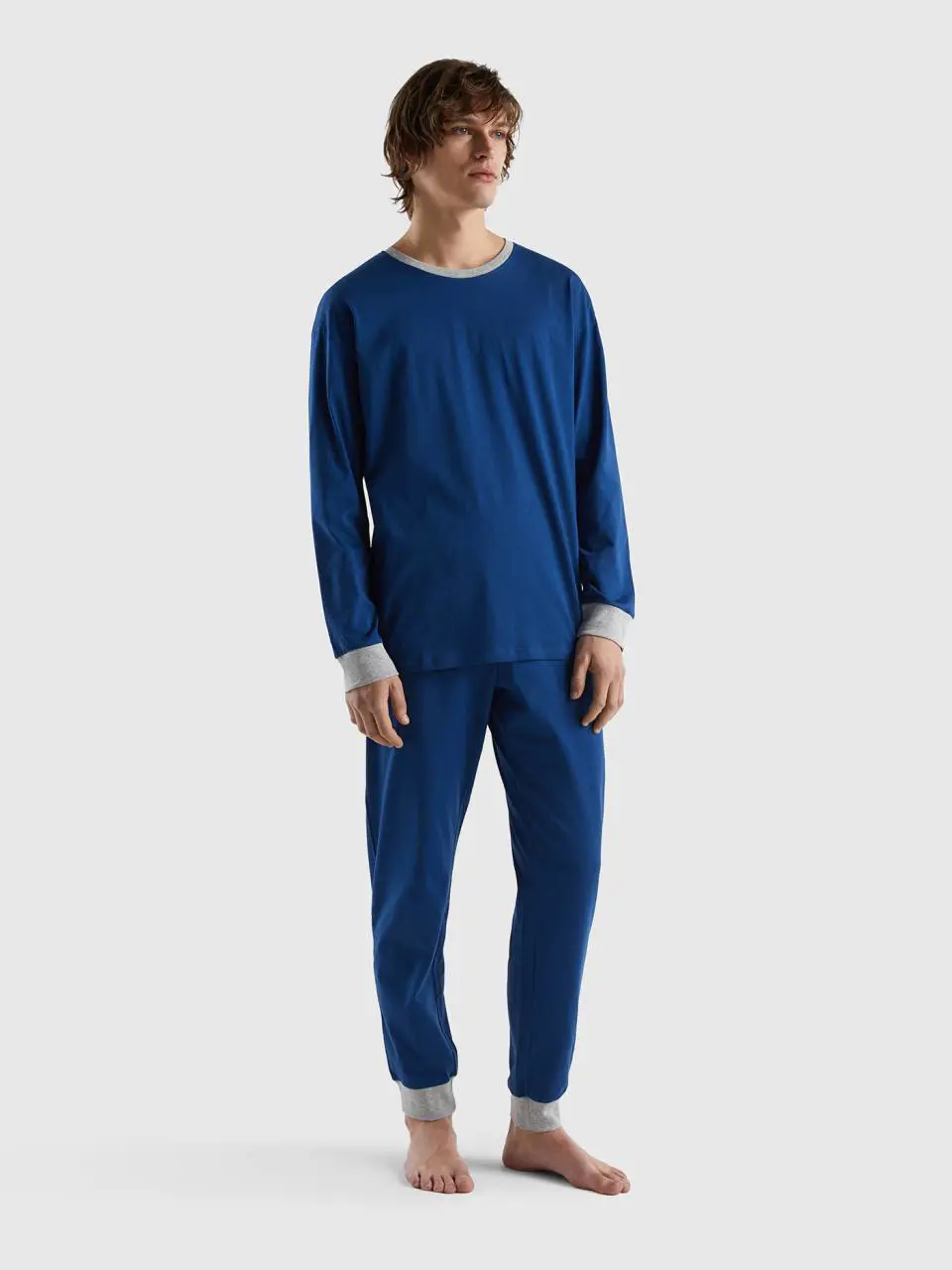 Benetton pyjamas with pouch in 100% cotton. 1 Benetton pyjamas with pouch in 100% cotton. 1