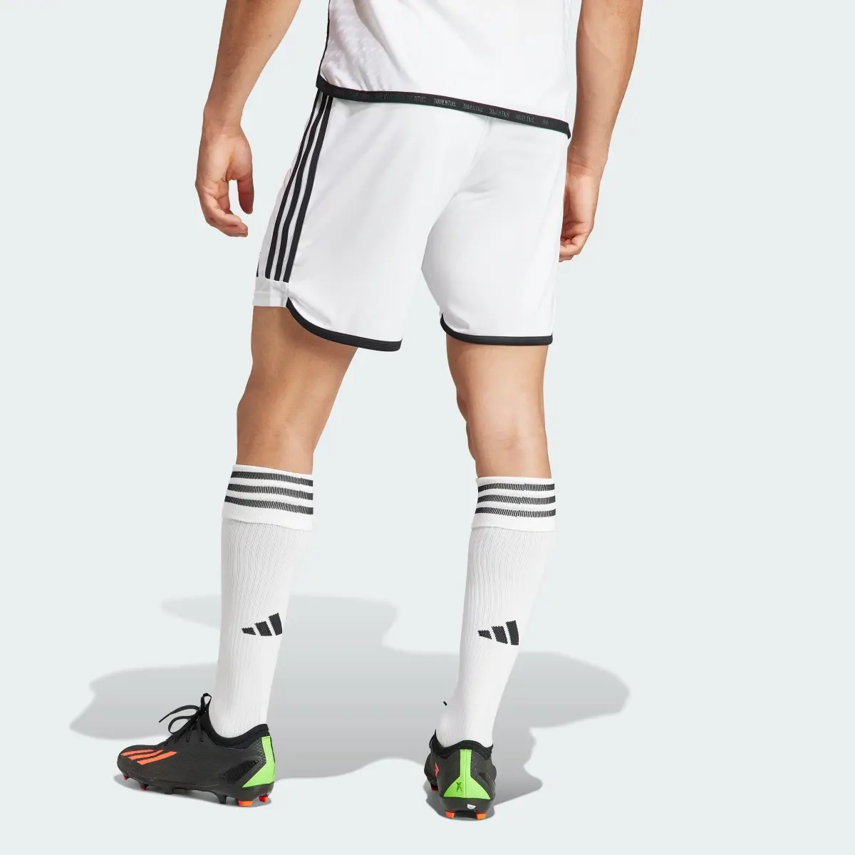 Adidas Pantalón corto segunda equipación Juventus 23/24. 2