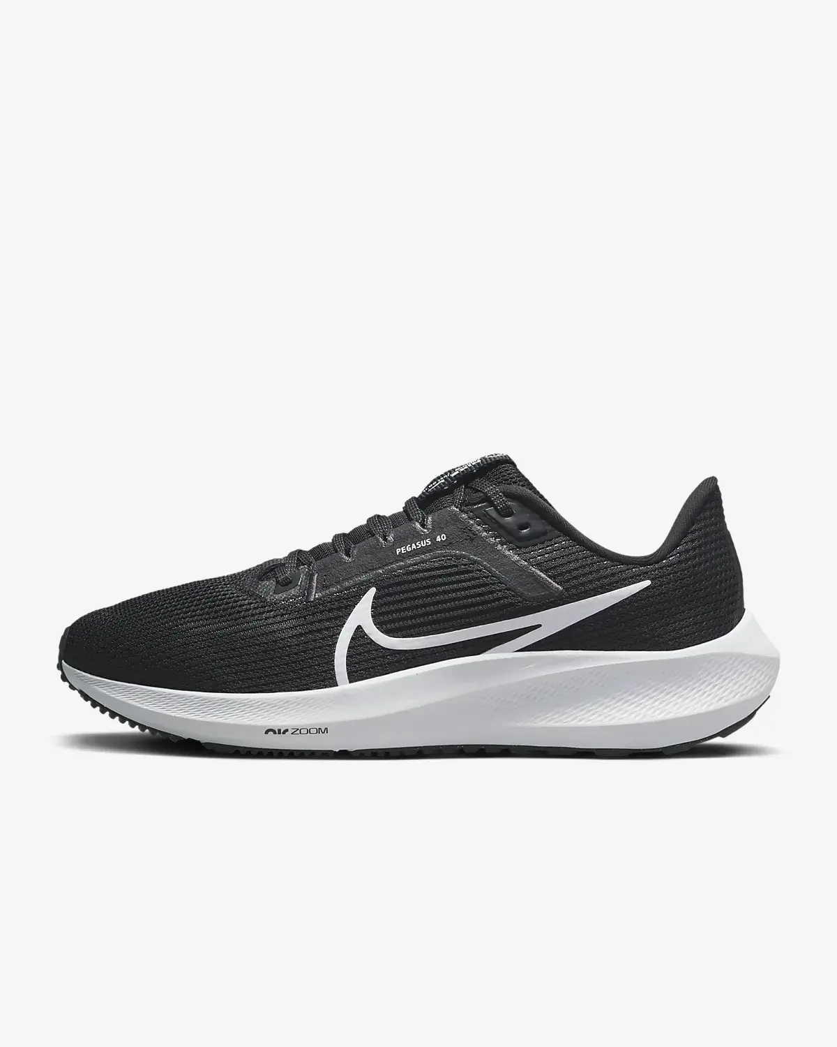 Nike Pegasus 40. 1