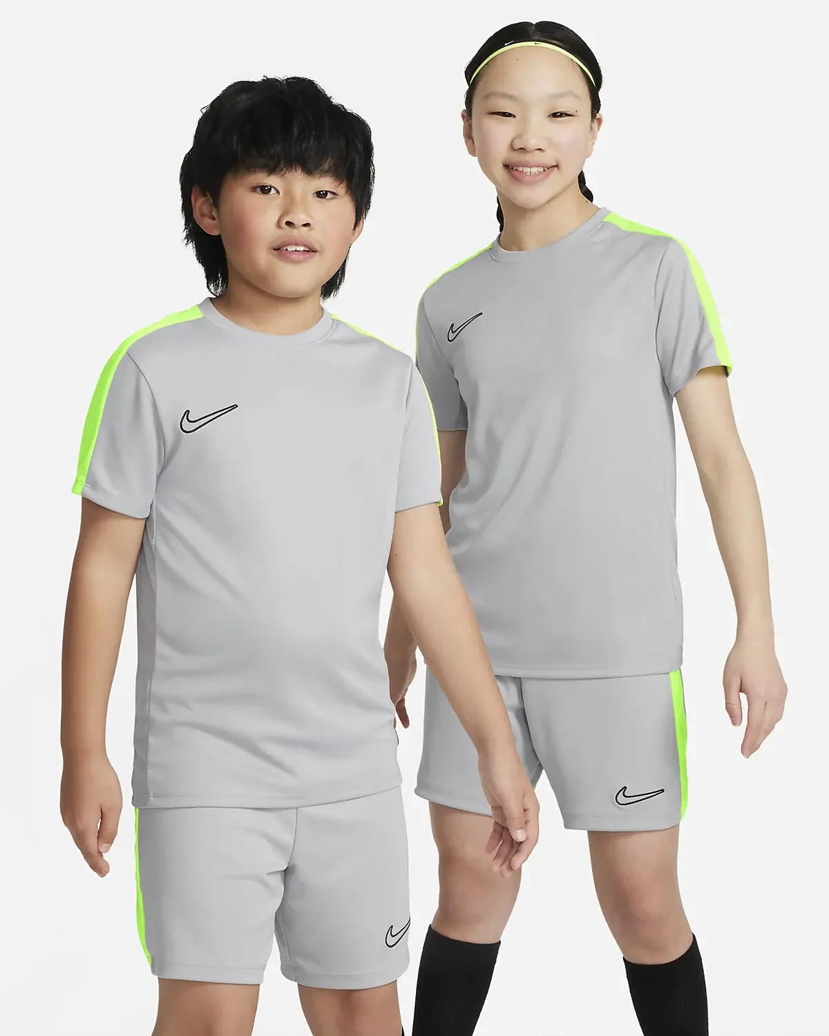 Nike Dri-FIT Academy23. 1