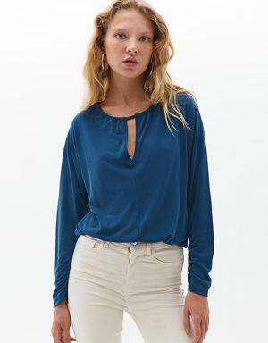 Cut-Out Detaylı Bluz ( MODAL )