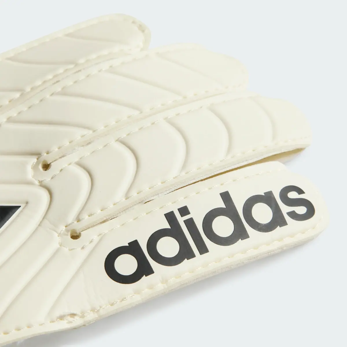 Adidas Copa Club Goalkeeper Gloves Kids. 2